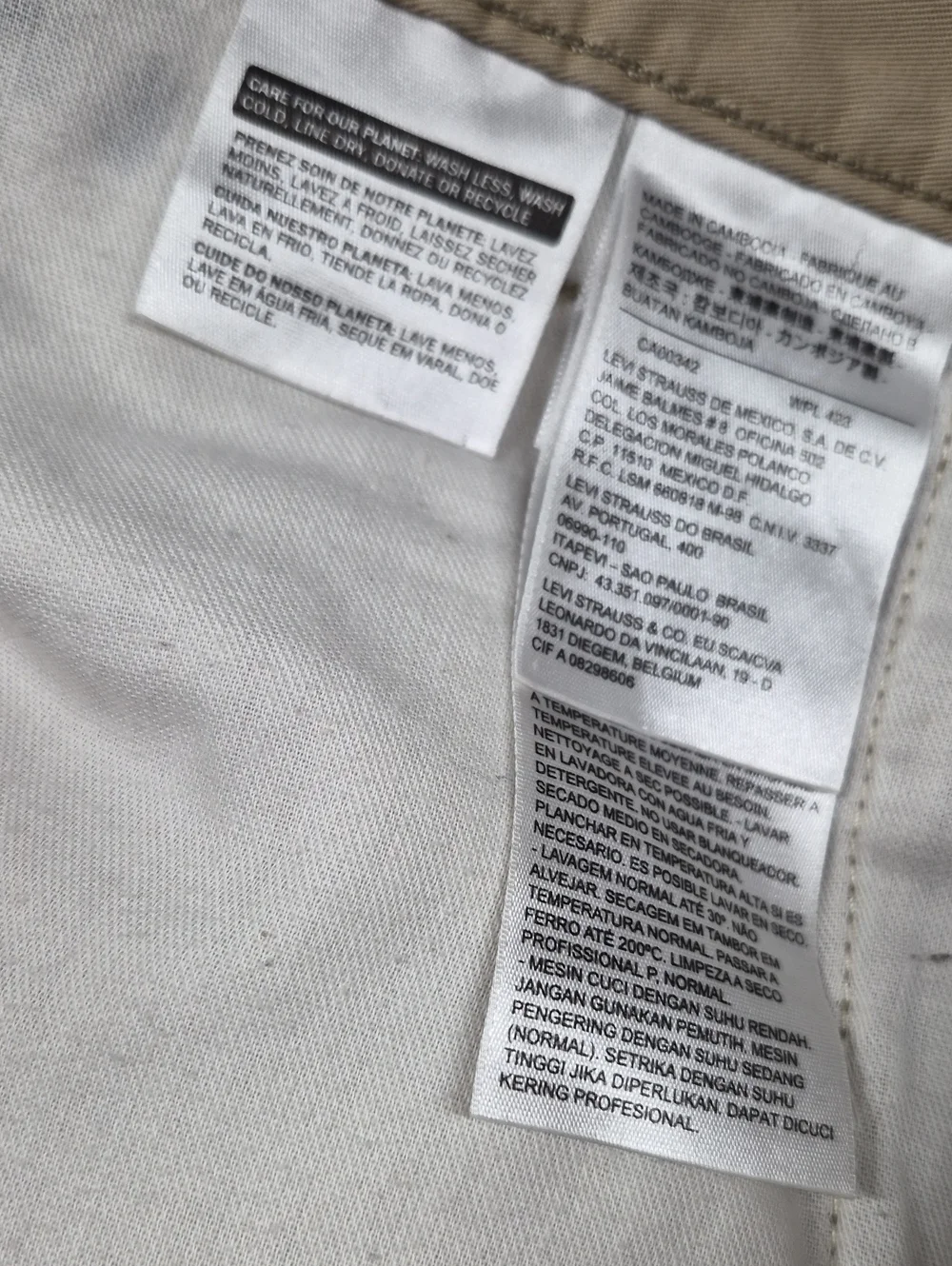 Levi Strauss & Co 36 x 30 denim jeans